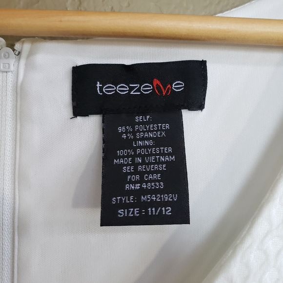 NWT Teeze Me White Skater Mini Dress V-Neck - Picture 11 of 13